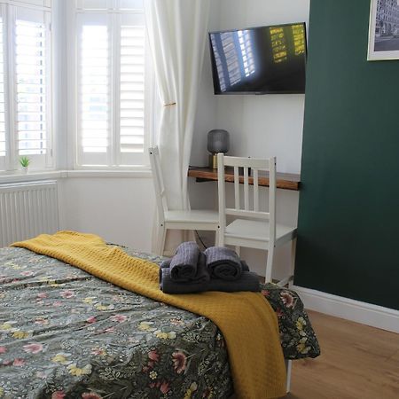 Stylish Ensuite Room 15 Mins To Central Лондон Екстериор снимка